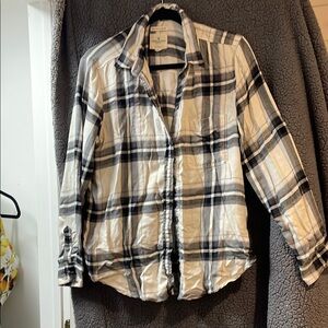 American Eagle Outfitters Black and White Plaid Shirt